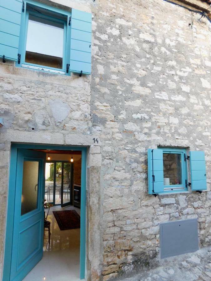 Bezauberndes Steinhaus Mit Garten In Der Altstadt Von רוביני מראה חיצוני תמונה